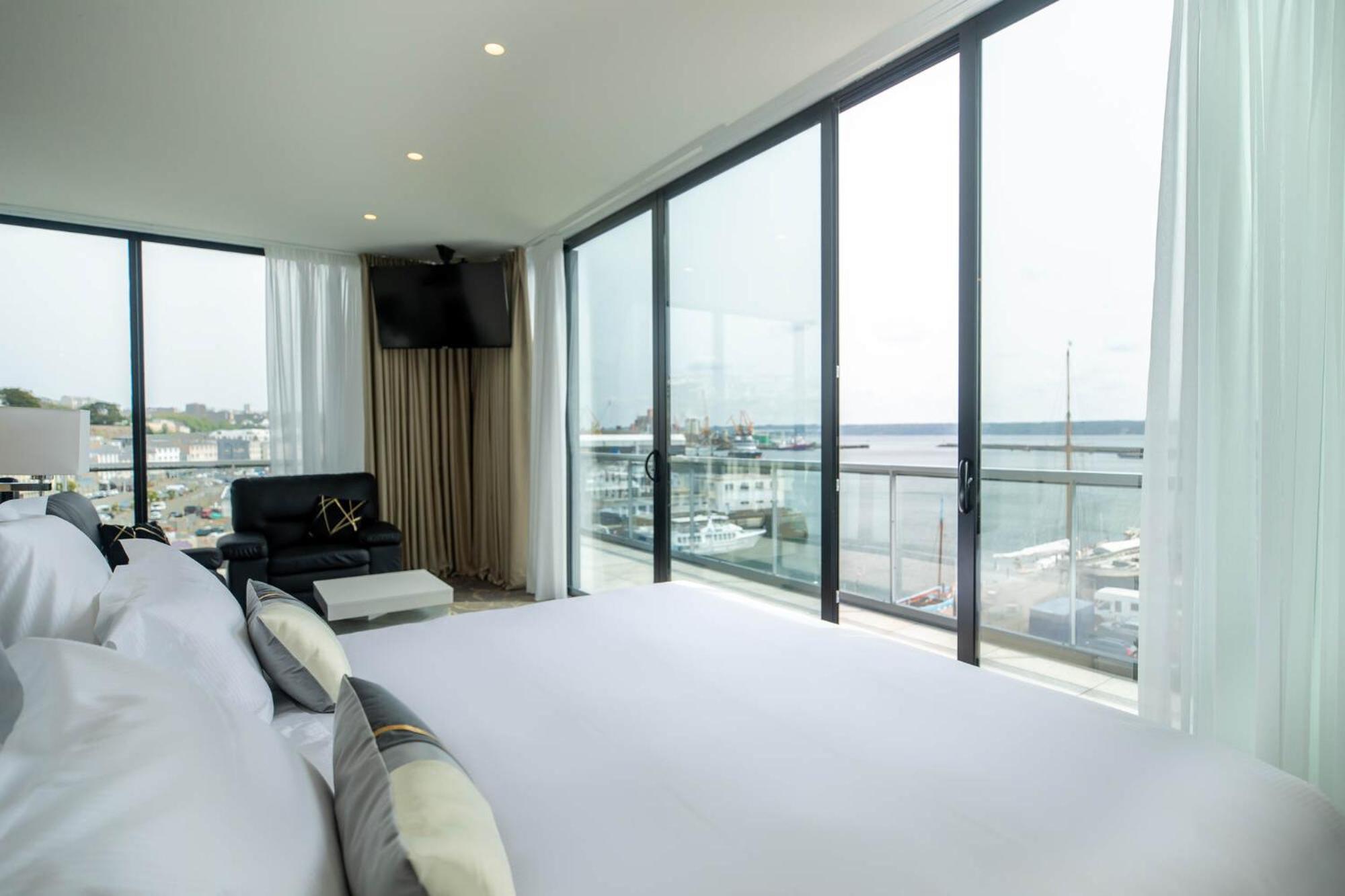 Le Barracuda & Spa, Centre Port, Pieds Dans L'Eau, Vue Mer Μπρεστ Εξωτερικό φωτογραφία